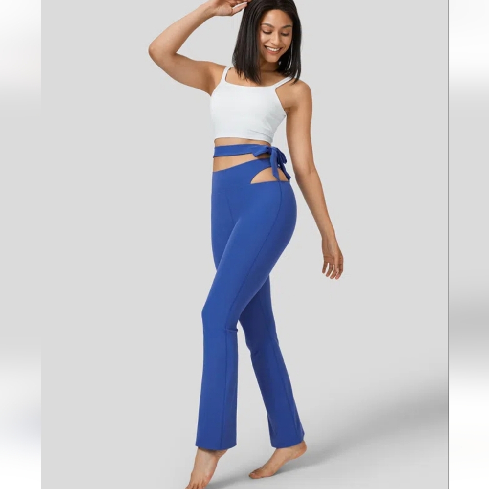 NWT Halara Softlyzero High Waisted Cut Out Tie Side Slight Flare Workout Legging